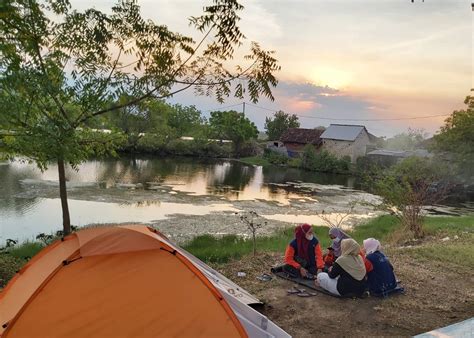 Inovasikan Camping Ground Wisata Bahari Tlocor Mahasiswa Umsida Ajak