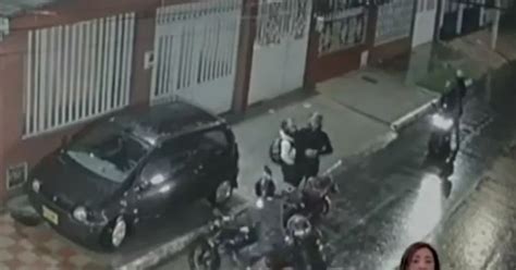 En VIDEO quedó registrado cuando un hombre evitó que le robaran la moto