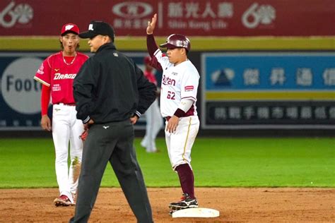 台灣大賽》嚴宏鈞神來一棒超前安 樂天2勝1敗過往封王機率100 Tsna Line Today