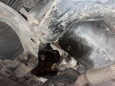 Oil leaking around plug 2011 mini copper s : r/MINI