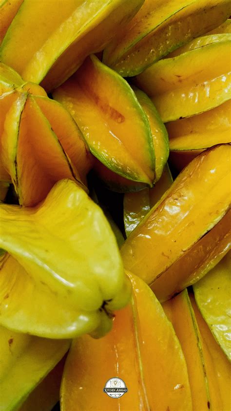 What Does Starfruit Taste Like