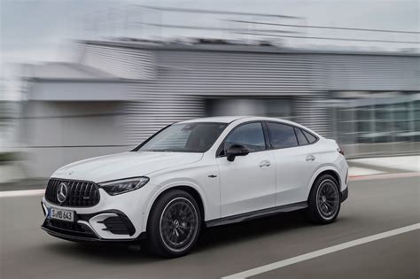 Mercedes-Benz GLC AMG SUV Plug-in Hybrid | Green.Car