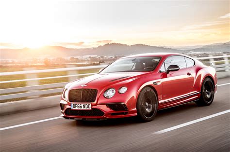 Red Bentley Continental Wallpaper