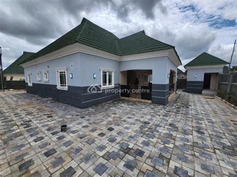 For Sale Bedroom Detached Bungalow With Bq No Pykasa Road