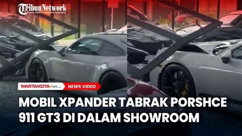 Mobil Xpander Tabrak Porsche Gt Seharga Rp Miliar Di Dalam