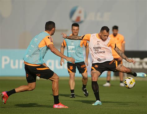 Escala O Corinthians Encerra Prepara O Para Enfrentar O Fluminense