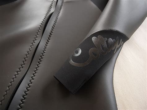 波情報 湘南 Coltex ラバージャケットも新しくなりました サーフボードクオリティーハードコア Quality Hardcore Distributions