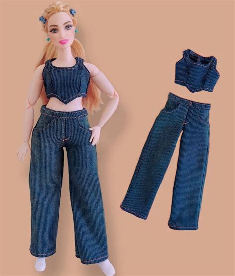 CROP TOP Y PANTALÓN PARA BARBIE CURVY PATRONES GRATIS Barbie para