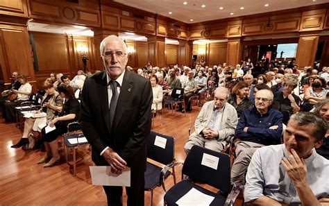 El escritor lacianiego Luis Mateo Díez recibe un homenaje en el