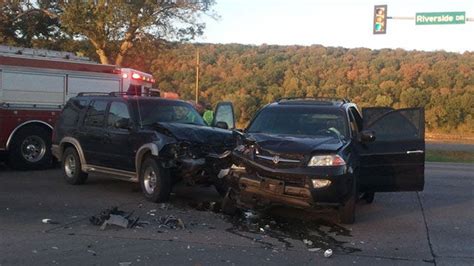 Two Suvs Crash On Tulsas Riverside Drive Friday Morning