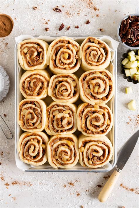 Recipe Using Apples And Cinnamon Rolls