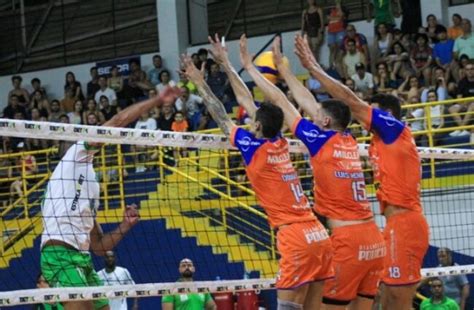 Vôlei joseense estreia vitória apertada Jogando Juntos