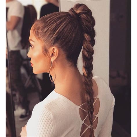 Women are loving these new hairstyles for a ponytail looks 26