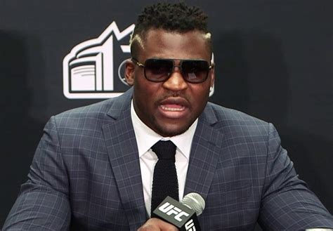 Francis Ngannou défie Tyson Fury et Anthony Joshua dans un combat de