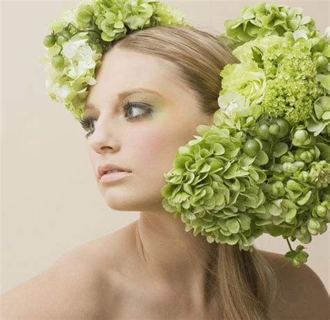 Unusual Hair Dressing Using Fresh Flowers And Vegetables Design Swan Floral Hair Flowers In