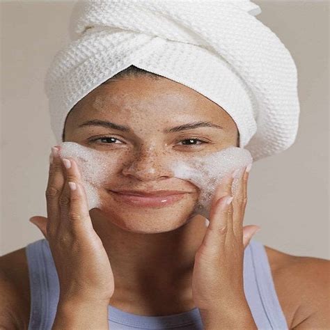 How To Choose The Best Facial Cleanser For Your Skin Type Beauty 911