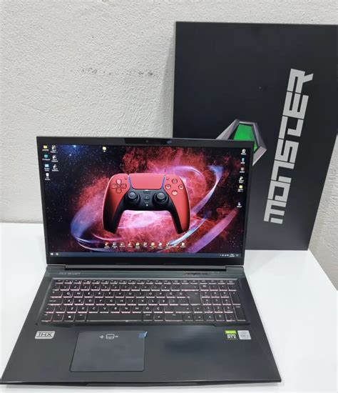 Monster Tulpar T V Rtx Oyun Z M Render Laptopu Diz St