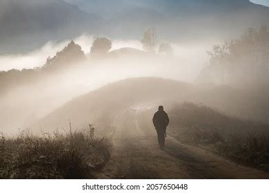 Silhouette People Foggy Landscape Royalty Free Images Stock Photos