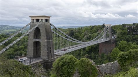 Bristol Uk Police In Second Day Of Manhunt After Human Remains Found