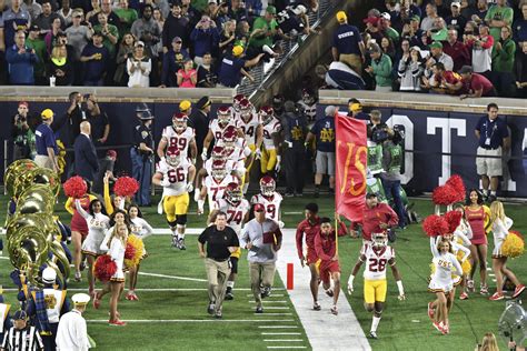 Usc Football Looks To Secure Julian Lewis With Impressive Rapid Recruiting Of His 2025 Classmate