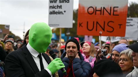 Protest Gegen Sparprogramm Kulturbranche Macht Mobil