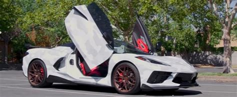 C8 Chevy Corvette Stingray Prepares For Winter With A Cool Snow