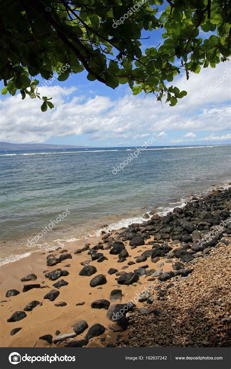 Lahaina beach, Maui — Stock Photo © bayazed #162637242