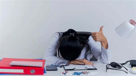 Cara Mengatasi Bad Mood Di Kantor Gencil News