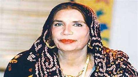 Iconic folk singer Reshma's death anniversary today - Entertainment - Dunya News