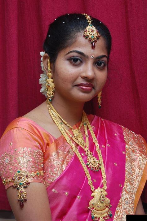 Homely Indian Girls: Homely looking Tamil Nadu college girls