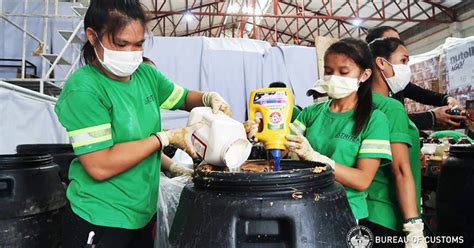 Bureau Of Customs Destroys PHP 4 M Worth Of Smuggled Food Products