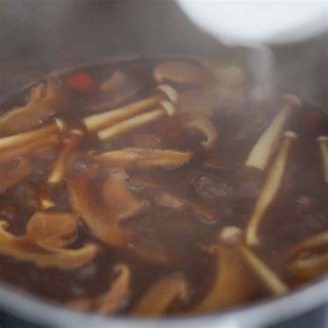 Easy Minute Hot And Sour Soup Christie At Home