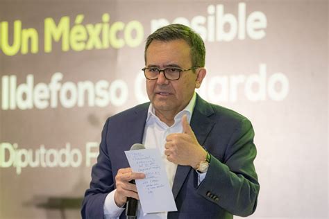 Ildefonso Guajardo Ofrece Conferencia En La UDEM