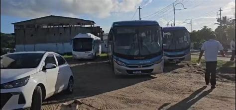 Rodovi Rios Da Regi O Metropolitana De Salvador Amanhecem Em Greve T