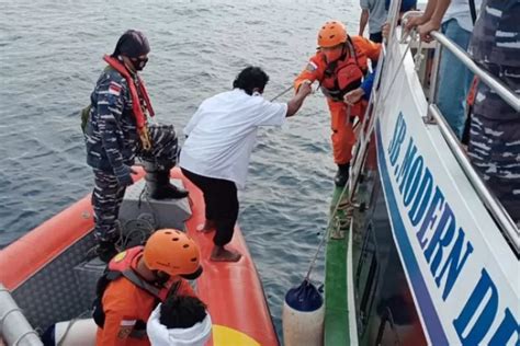 KM Setia Abadi Terbakar Di Perairan Samudra Hindia Basarnas Nias