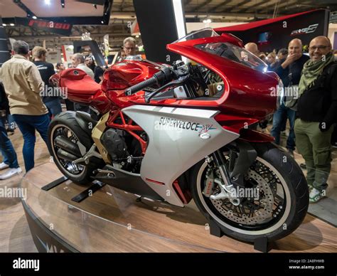 Mv Agusta Superveloce 800 Hi Res Stock Photography And Images Alamy