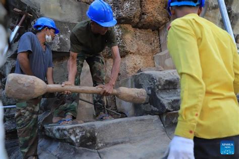 Works Underway To Consolidate Central Tower Of Cambodia S Famed Angkor