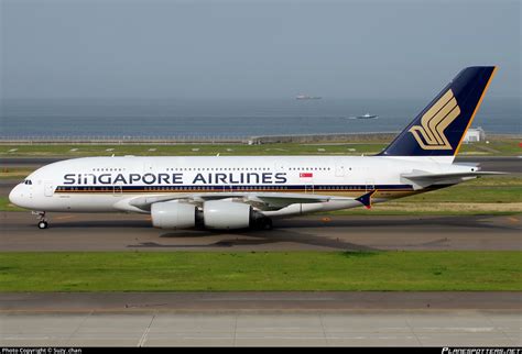 V Skb Singapore Airlines Airbus A Photo By Suzy Chan Id