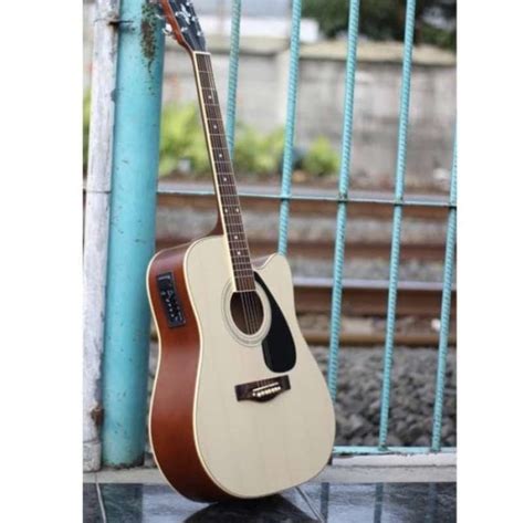 Jual NoBrand Gitar Akustik Elektrik YAMAHA F310 NATURAL EQUALIZER ON