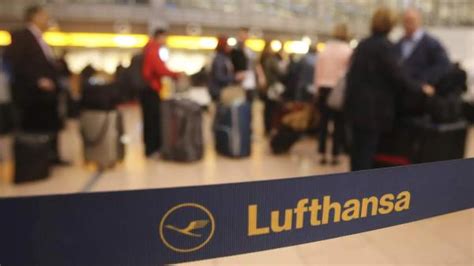 Lufthansa Anula 983 Vuelos Por La Huelga De 24 Horas De Su Personal De