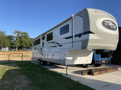 2021 Palomino River Ranch 392mb 5th Wheels Rv For Sale By Owner In Azle Texas 433931