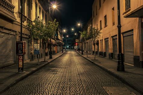 Centro Histórico de Noche | Noche de museos, Cdmx turismo, Viajes en mexico