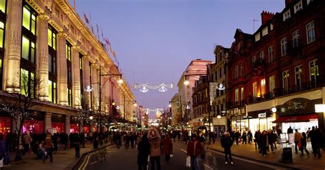 Visit England: Oxford Street Shops