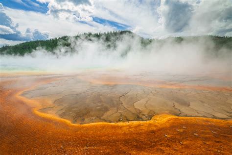 The Essential Guide to Grand Prismatic Spring, Yellowstone - The Planet D