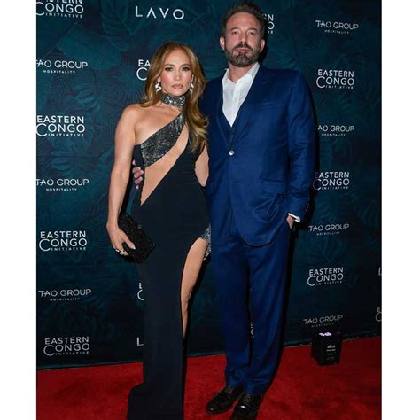 Jennifer Lopez Deslumbra Junto A Ben Affleck En La Alfombra Roja De