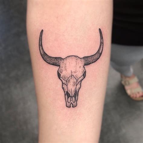 Fun little longhorn skull from yesterday Bull Skull Tattoos, Cowboy Tattoos, Bull Skulls, Tattoo ...