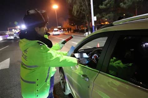 梅河新区交警严查酒驾“不降温”，筑牢道路交通安全防线“不松懈”冬季整治澎湃号·政务澎湃新闻 The Paper