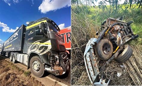 Duas Crian As S O Arremessadas Para Fora De Caminhonete Em Acidente Na