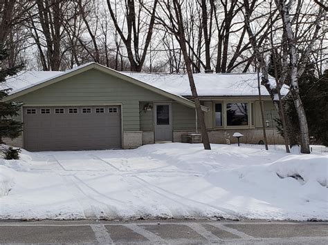 1519 Sylvan Way, West Bend, WI 53095 - See Est. Value, Schools & More