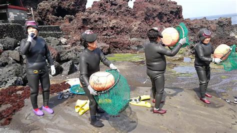 Haenyeo Sea Women Female Divers In The Korean Province Of Jeju Youtube